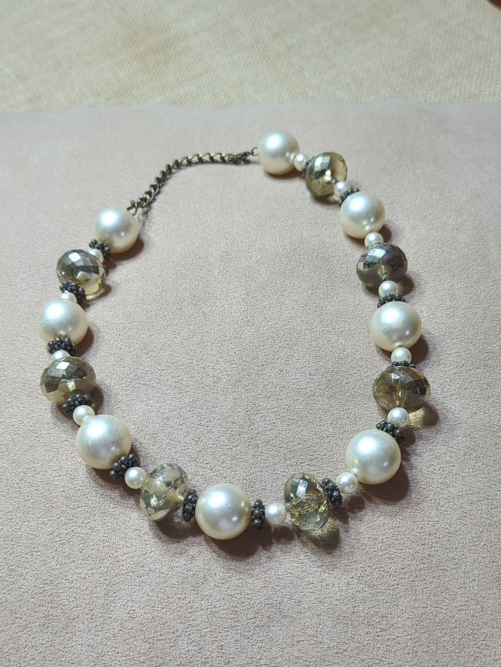 Pearl and Faceted Smoky Bead Necklace - White